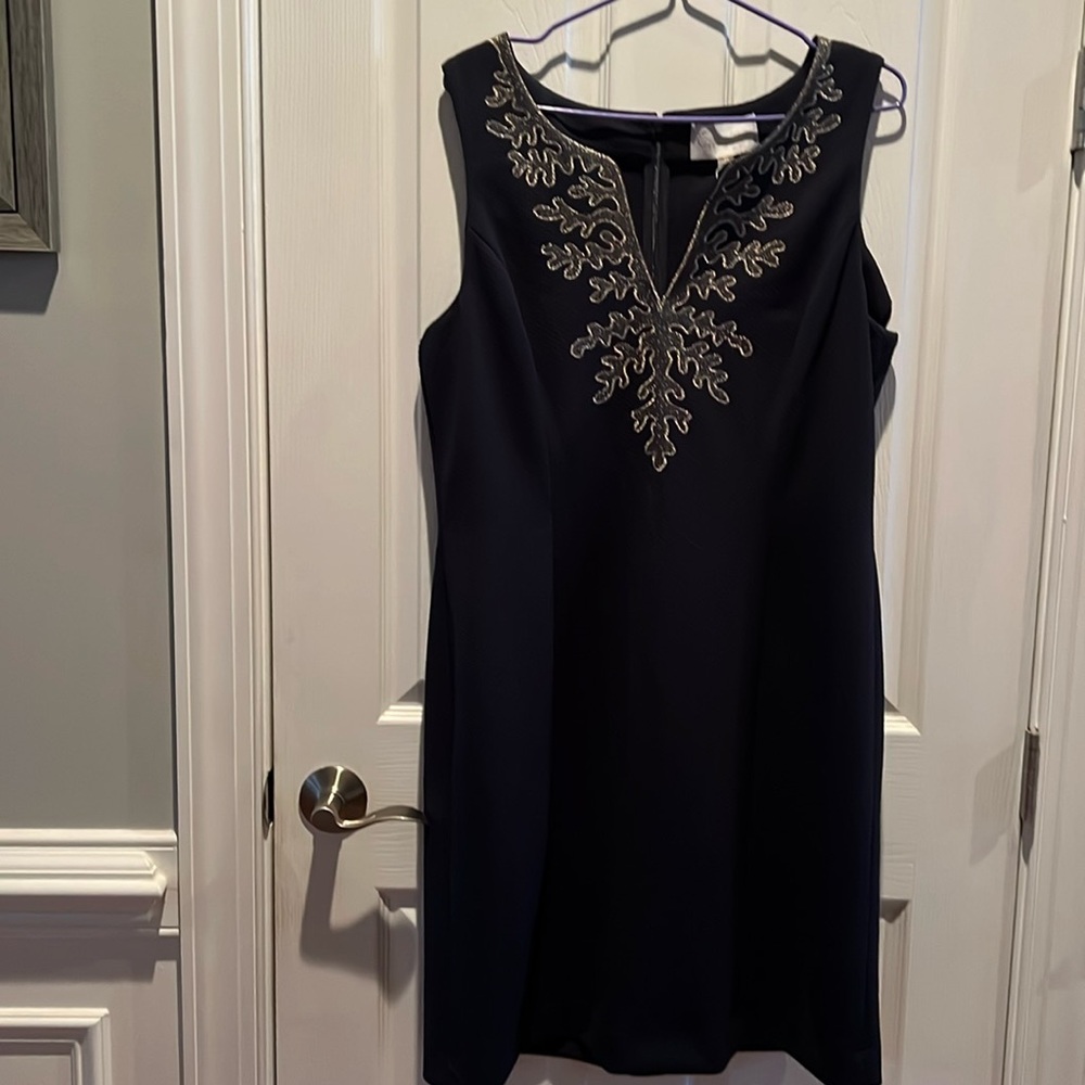 Pappagallo navy & gold sleeveless “Amaya” dress. Size 14. New with tags.